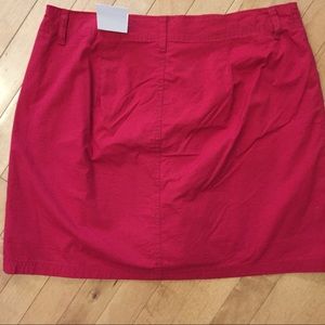 St. John's Bay Shorts - NWT St. John’s Bay 20W Red Skort with Pockets St. John's Bay Shorts - NWT St. John’s Bay 20W Red Skort with Pockets